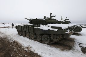 Подготовка военных в учебном центре "Десна"