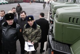 Петр Порошенко осмотрел новые образцы техники