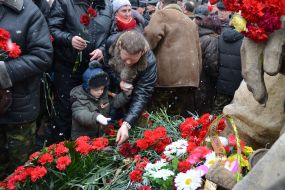 Laying of flowers