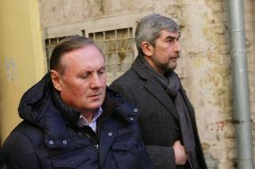 Alexander Efremov and Alexander Melnikov