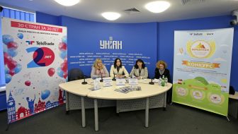 Alyona Koval'skaya, Larysa Koyava and Olga Kharitonova