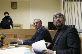 Alexander Efremov and Alexander Melnikov