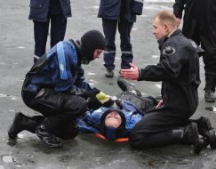 Teachings "Ensuring security of people on the water"