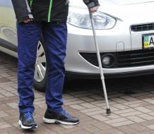 Participant of ATO at the car