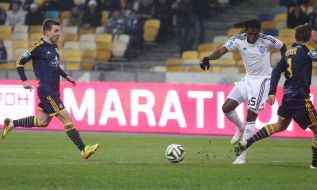 Playing moment of match