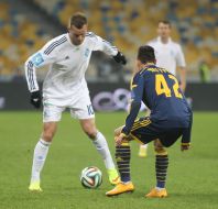 Playing moment of match