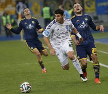 Playing moment of match