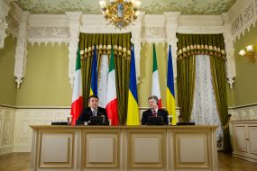 Petr Poroshenko and Matteo Renzi