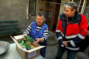 An employee of the Hungarian Maltese Aid