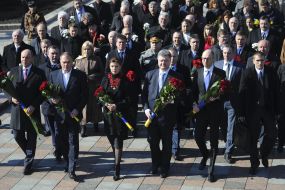 Participants of the laying flowers ceremony
