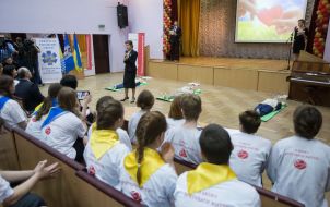 Marina Poroshenko in Scandinavian school