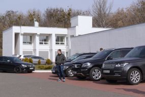 Participant of farewell ceremony