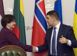 Vladimir Groisman and Loreta Hrauzhynene