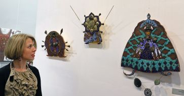 Exhibition of enamel