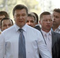 Konstantin Kobzar and Viktor Yanukovych