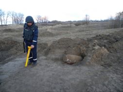 Пиротехники обезвредили авиабомбу ФАБ-250 времен войны