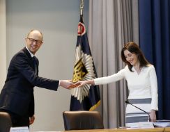 Eka Zguladze, Arseniy Yatsenyuk