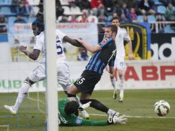 Yuri Martyschuk and Demersi Mbokani