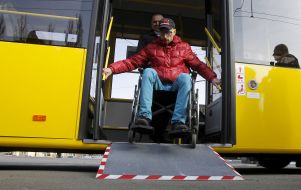 Журналист на инвалидной коляске