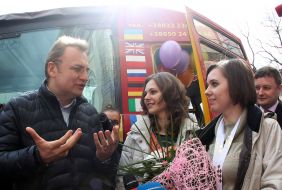 Мария и Анна Музычук и Андрей Садовый