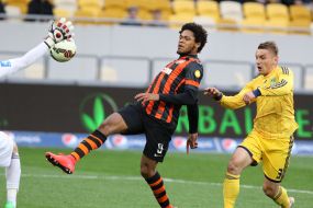 Football. FC "Shakhtar" (Donetsk) - FC "Metalist" (Kharkiv)