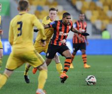 Football. FC "Shakhtar" (Donetsk) - FC "Metalist" (Kharkiv)