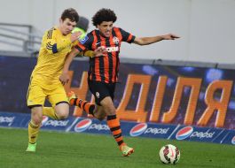 Football. FC "Shakhtar" (Donetsk) - FC "Metalist" (Kharkiv)