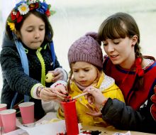 Workshop on Easter egg painting