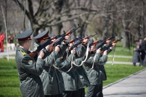 Солдати почесної варти