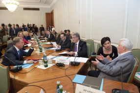 Participants in the second session of the Constitutional Commission