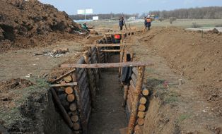 Construction platoon strong point