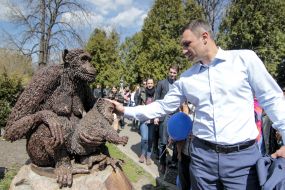 Vitaliy Klitschko inspected the zoo