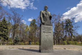 Monument to Demyan Korotchenko