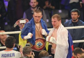 Олександр Усик та Андрій Князев