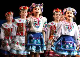 Children's Theatre of the song "Gorlichka"
