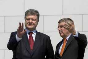 Petro Poroshenko and Thomas Bach