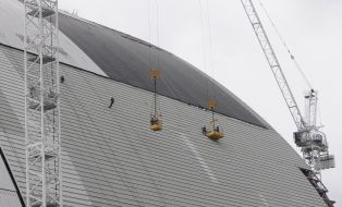 Construction of a new safe confinement