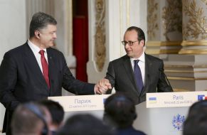 Petr Poroshenko and Francois Hollande
