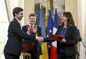 Petr Poroshenko and Francois Hollande
