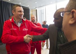 Vitali Klitschko, Evander Holyfield