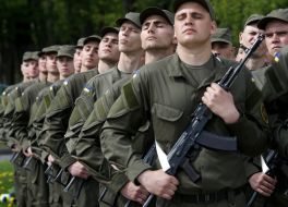 Военнослужащие