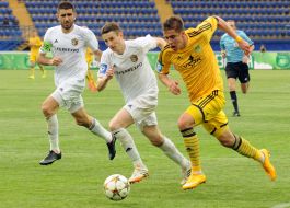 Artem Besedin, Armend Dallku and Sanjar Tursunov