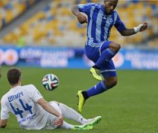 Playing moment of match