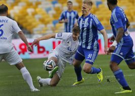 Playing moment of match