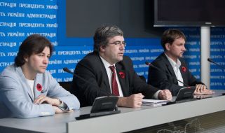 Eugene Nischuk, Rostislav Pavlenko and Vladimir Vyatrovich