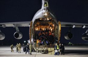The IL-76 plane, which evacuated Ukrainians from Nepal disaster area, landed at the Boryspil airport near Kiev