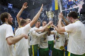 Гравці БК "Хімік" (Южне)