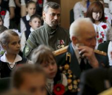 Ветеран під час уроку-концерту