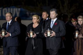 Bronislaw Komorowski and Petro Poroshenko