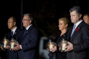 Ban Ki-moon, Bronislaw Komorowski and Petro Poroshenko